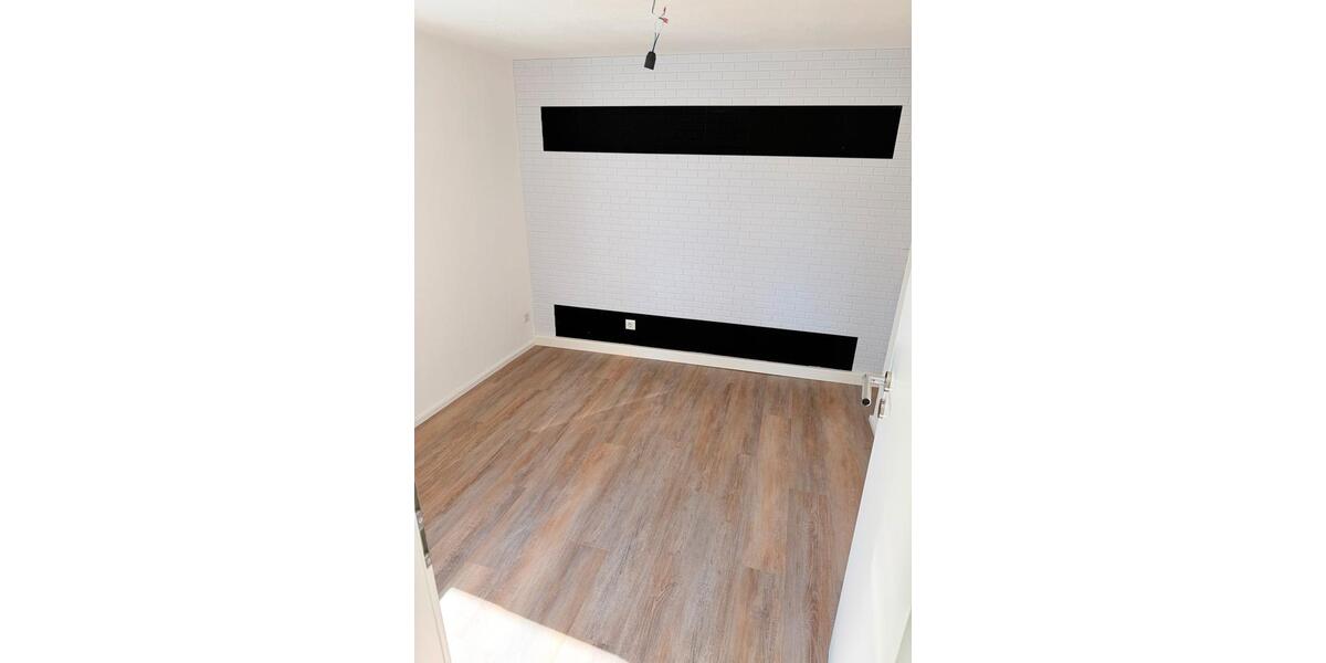 Einfamilienhaus Bad Mergentheim - 4 Zimmer, 120 m&sup2;, 8&euro; | Angebot:26329952