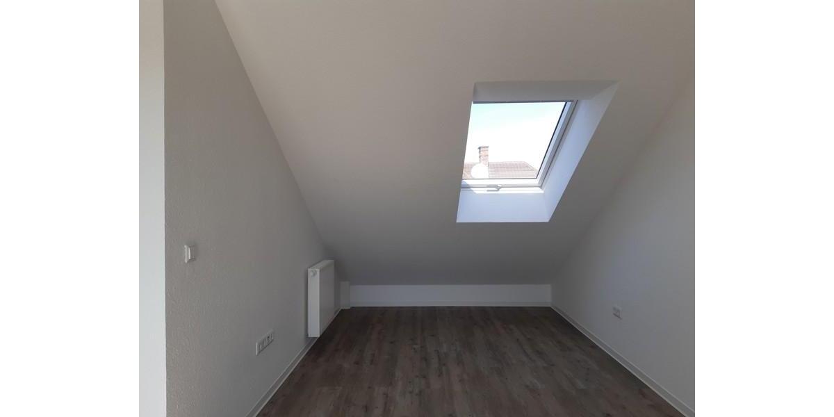 Dachgeschoßwohnung Heilbronn Böckingen - 2 Zimmer, 50 m&sup2;, 834&euro; | Angebot:24934914