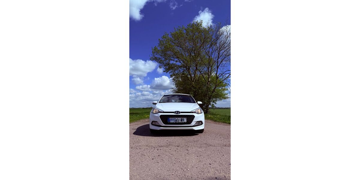 Hyundai i20 102.000 km 9.200 &euro; Papenburg 26871