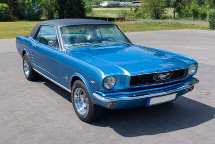 Ford Mustang 60.000 km 27.000 &euro; Rockenberg 35519