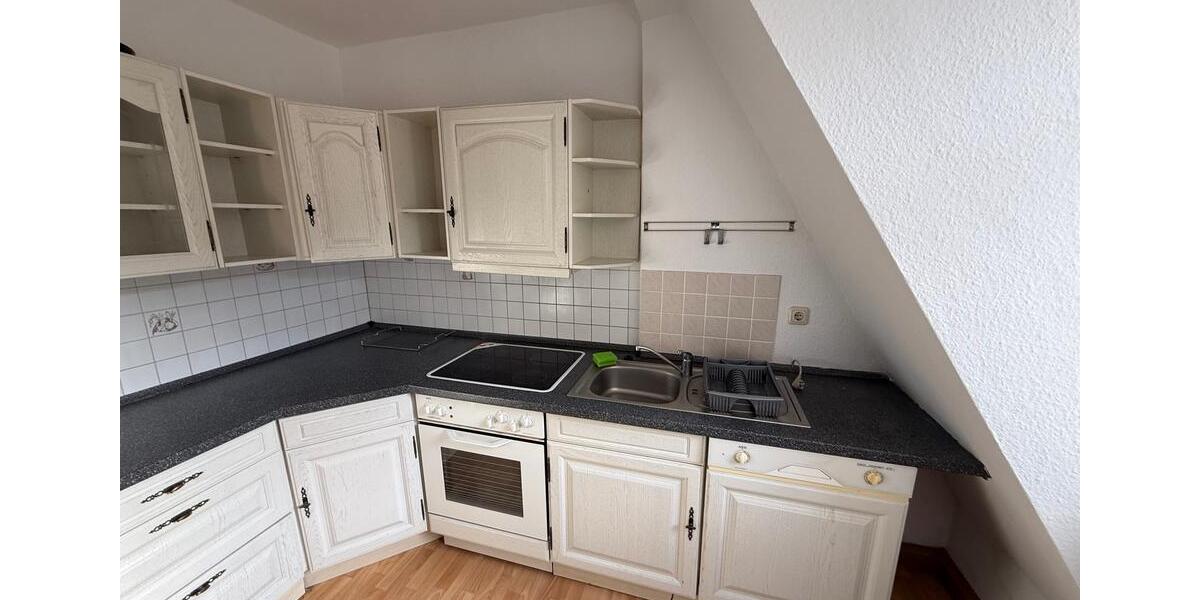 Tolle 3-Raum-DG-Wohnung mit herrlichem Blick über Greiz 3 zimmer