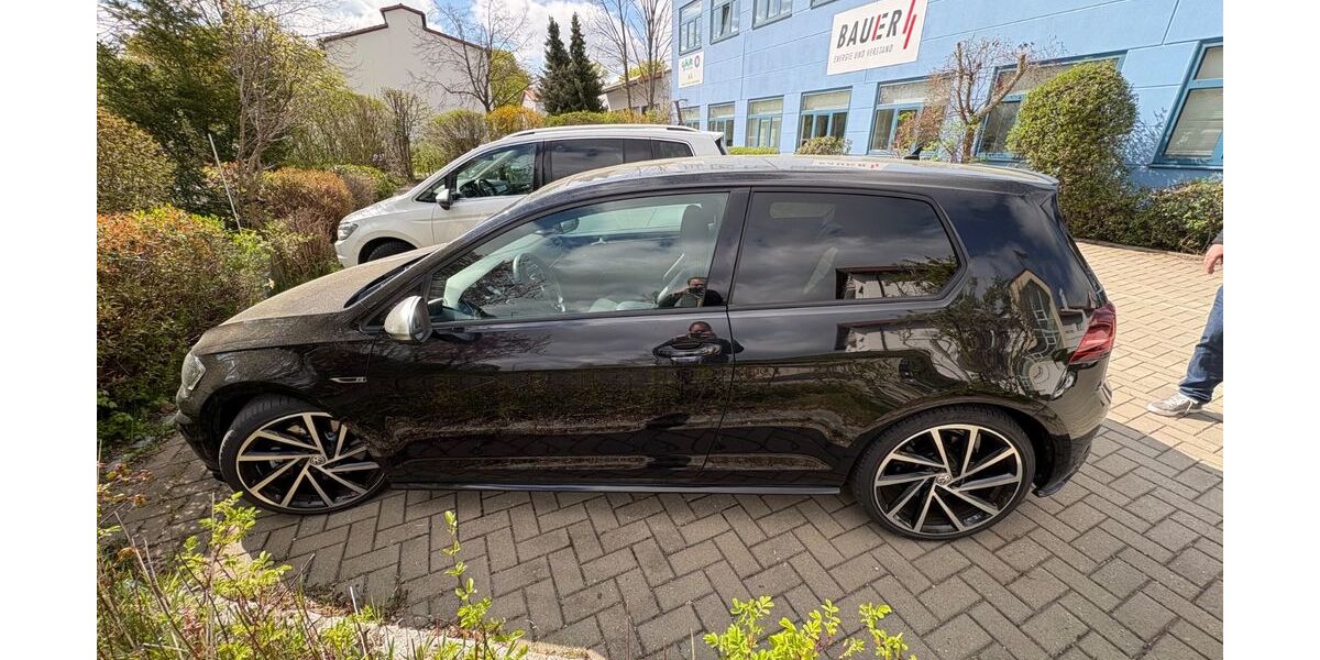 VW Golf 51.620 km 32.200 &euro; Bergkirchen 85232
