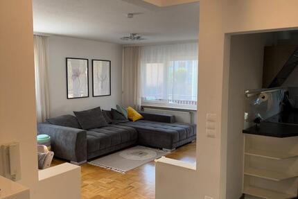 Schöne modernisierte 3-Zimmer-Erdgeschoßwohnung mit Balkon