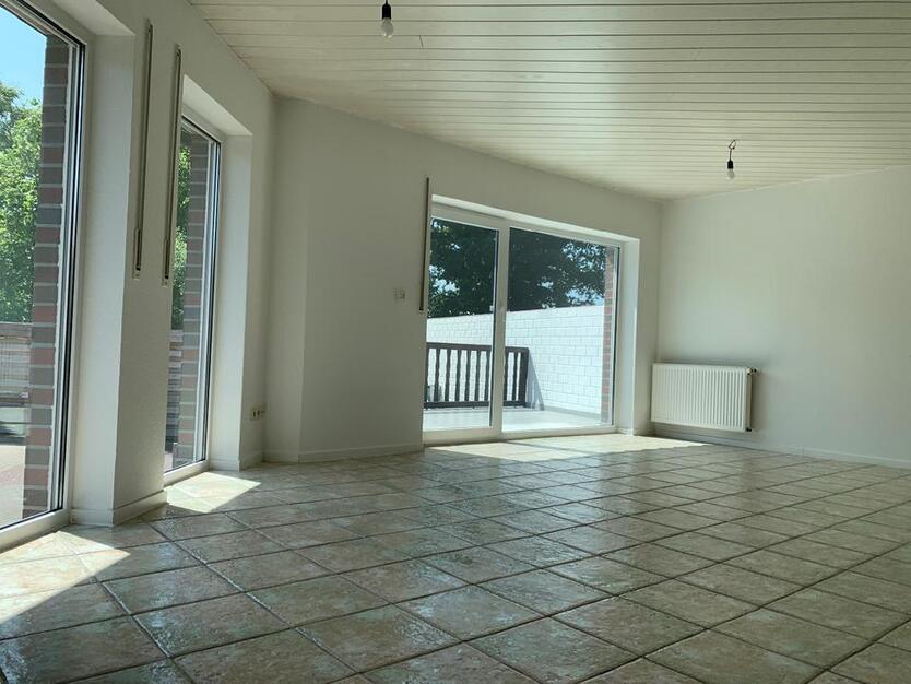 Großzügige DHH in Toplage von Apen – 130 m² Wfl.+62 m² Souterrain