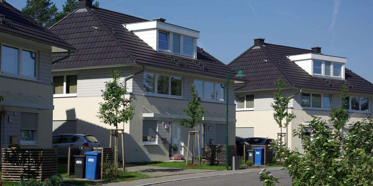 Einfamilienhaus Kleinmachnow - 4 Zimmer, 118 m&sup2;, 2.212&euro; | Angebot:27118099