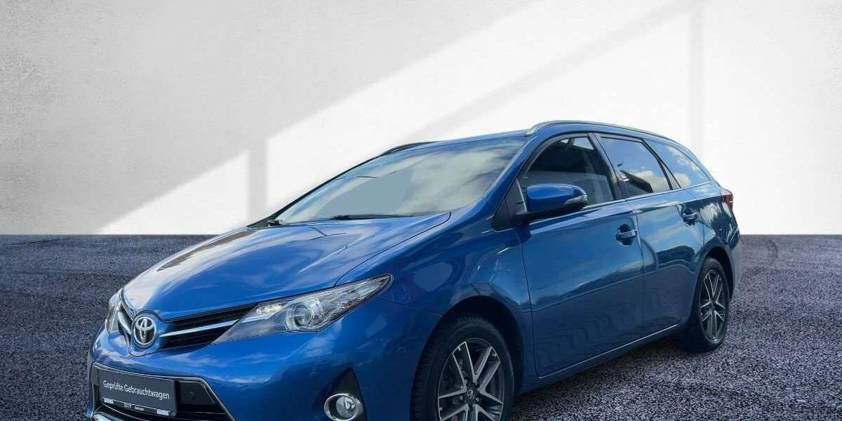 Toyota Auris 102.000 km 10.490 € Göttingen 37079