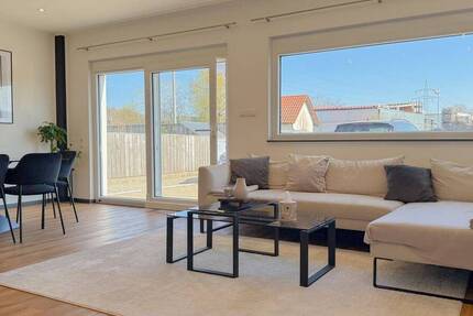 Gelegenheit - Wohnen & Arbeiten unter einem Dach mit großflächiger Lagehalle in Rehling 1 zimmer