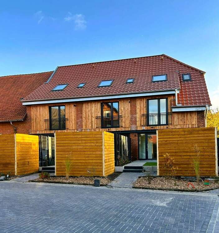 Haus zum Mieten in Ronnenberg-Linderte 1.750 € 122 m²