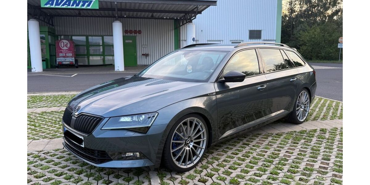 Skoda Superb 128.500 km 22.900 &euro; Bayreuth 95445