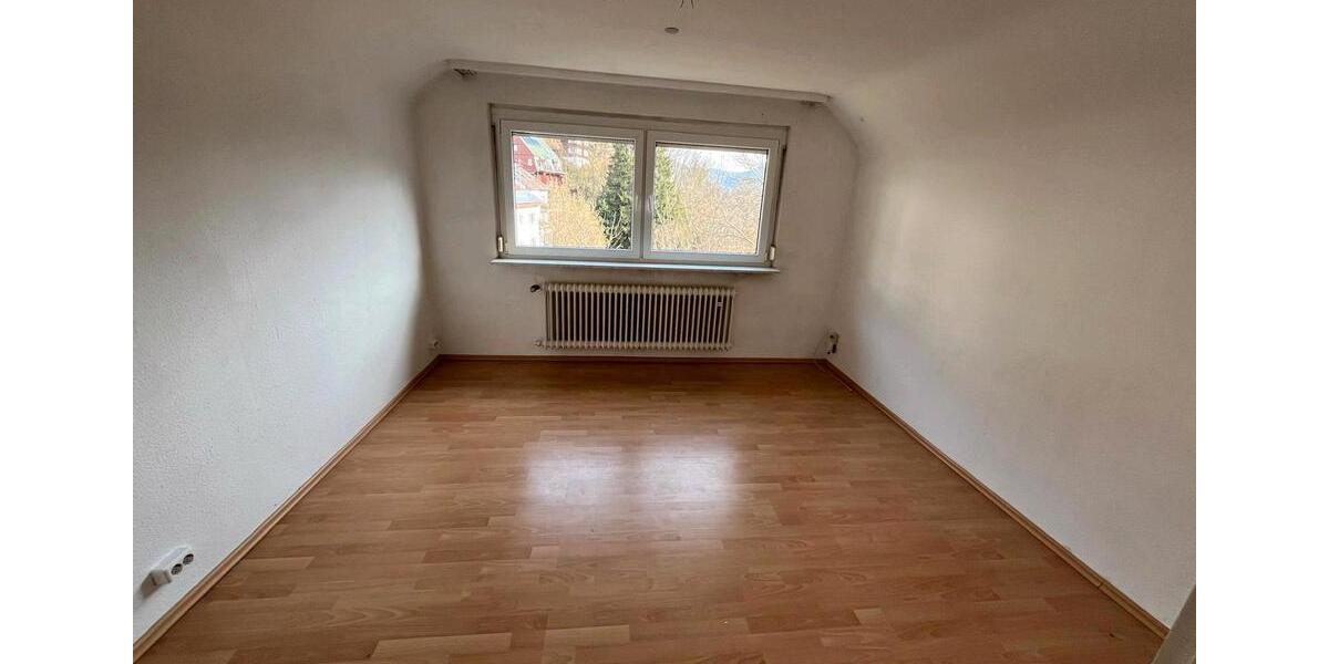 Etagenwohnung Schramberg - 5 Zimmer, 119 m&sup2;, 1.000&euro; | Angebot:25405696