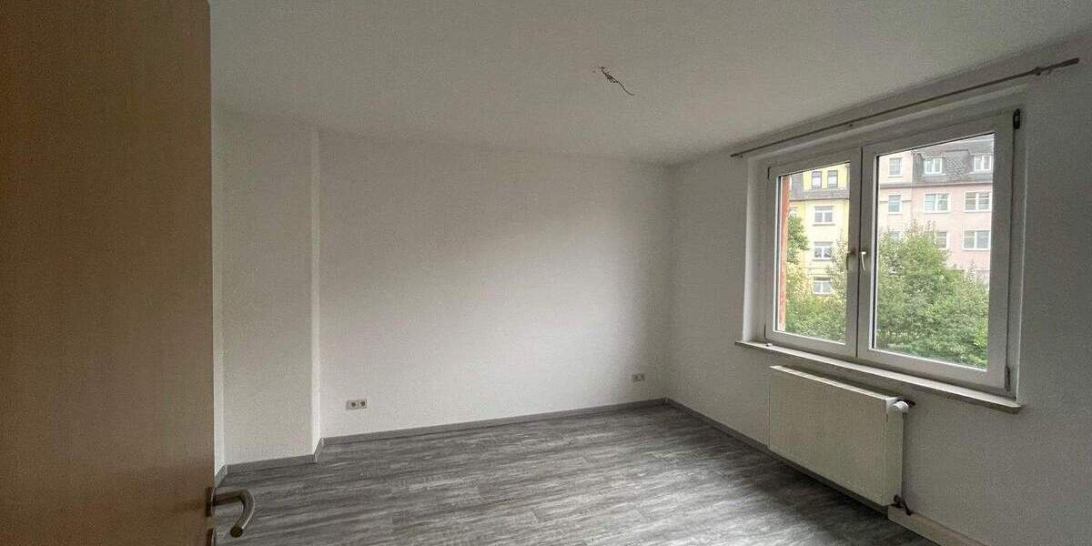 Zimmer Aue - 4 Zimmer, 80 m&sup2;, 330&euro; | Angebot:25984873