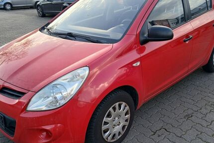 Hyundai i20 158.000 km 2.850 &euro; Karlsruhe 76185