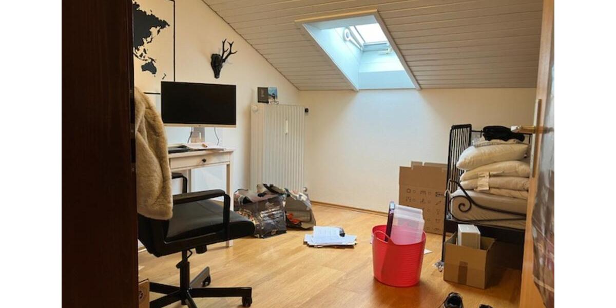 Dachgeschoßwohnung Bergen - 3 Zimmer, 73 m&sup2;, 1.100&euro; | Angebot:25281049