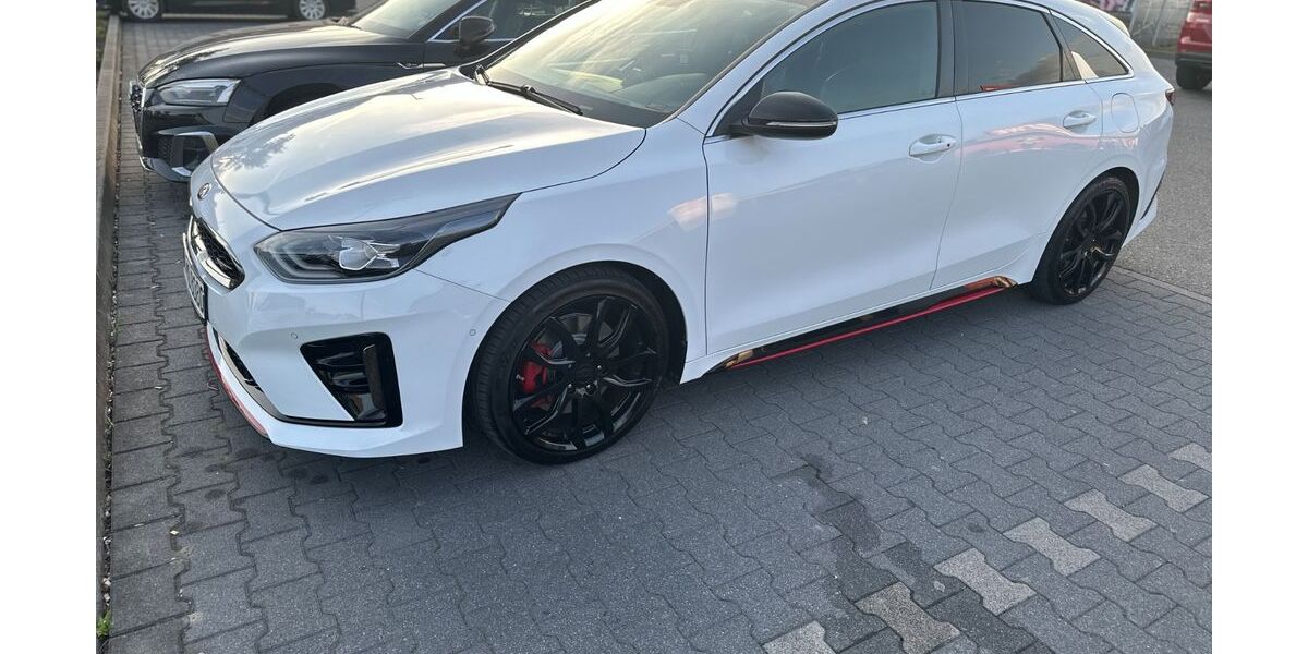 Kia pro ceed / ProCeed 129.000 km 15.800 &euro; Hemsbach 69502