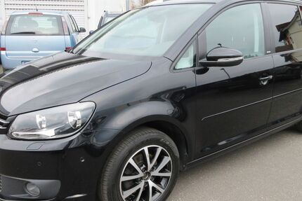 VW Touran 123.200 km 8.699 &euro; Tauberbischofsheim 97941