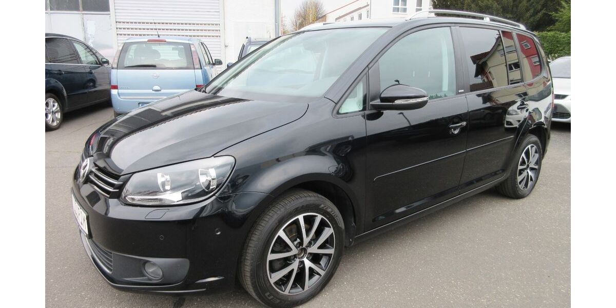 VW Touran 123.200 km 8.699 &euro; Tauberbischofsheim 97941