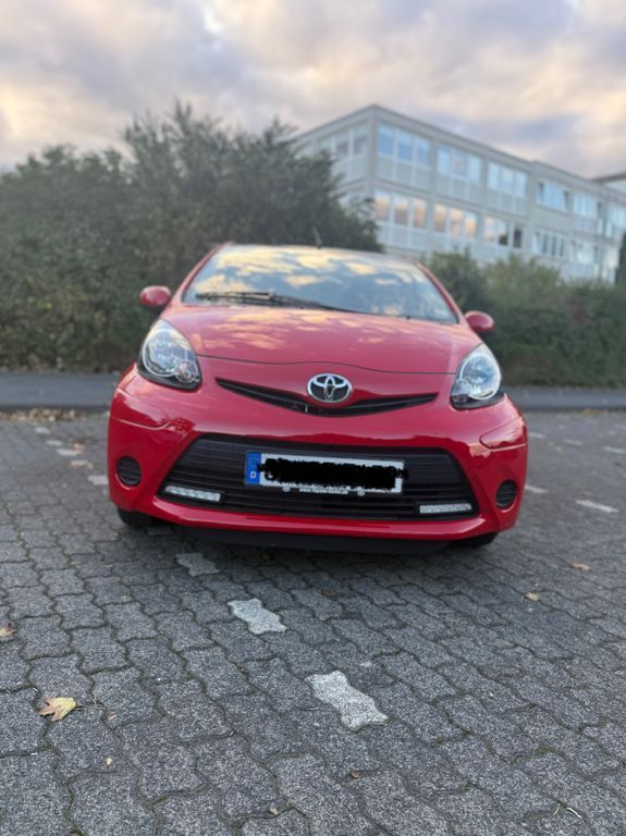 Aygo (X)