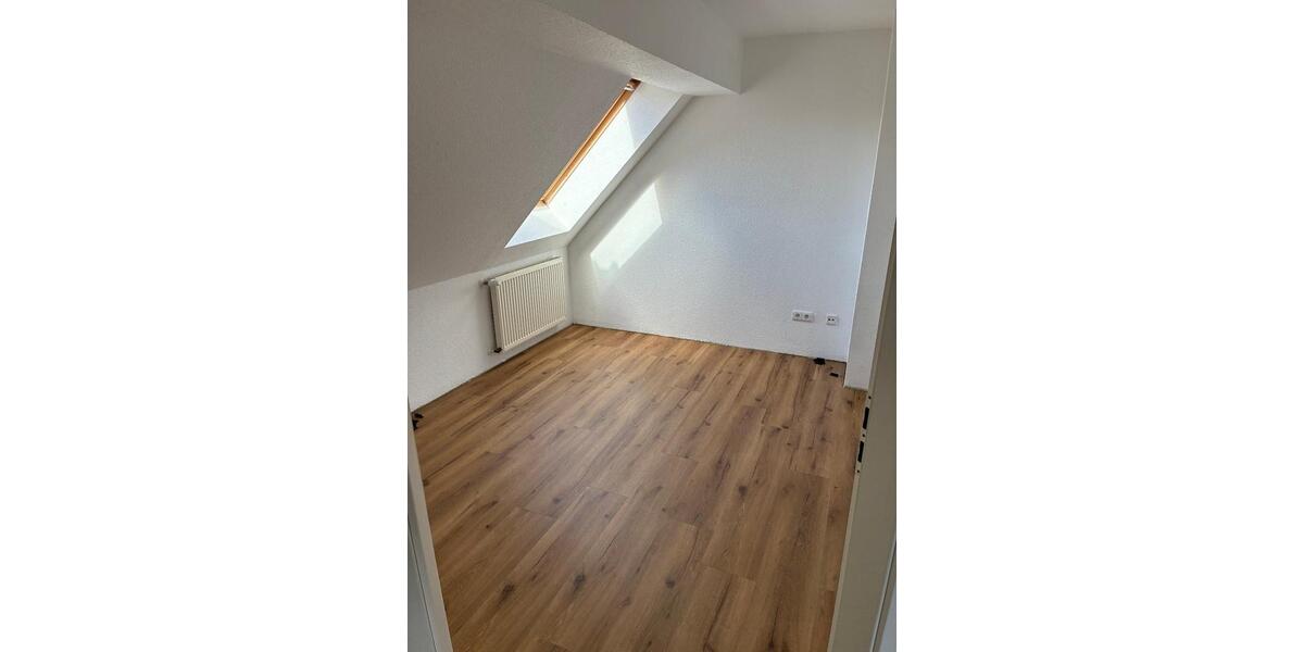 Doppelhaushälfte Quakenbrück - 7 Zimmer, 195 m&sup2;, 1.400&euro; | Angebot:26335855