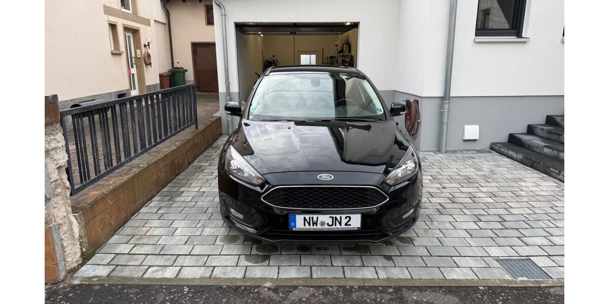 Ford Focus 98.920 km 10.800 &euro; Neustadt 67434
