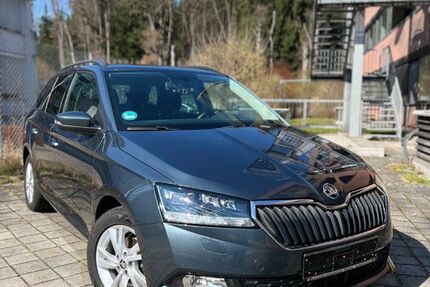 Skoda Fabia 77.800 km 10.490 &euro; Rosenheim 83026