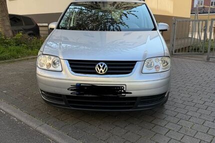 VW Touran 185.000 km 900 &euro; Stuttgart 70374