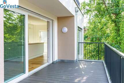 Wohnung zum Mieten in Leipzig 2.114 € 114.27 m² 4 zimmer