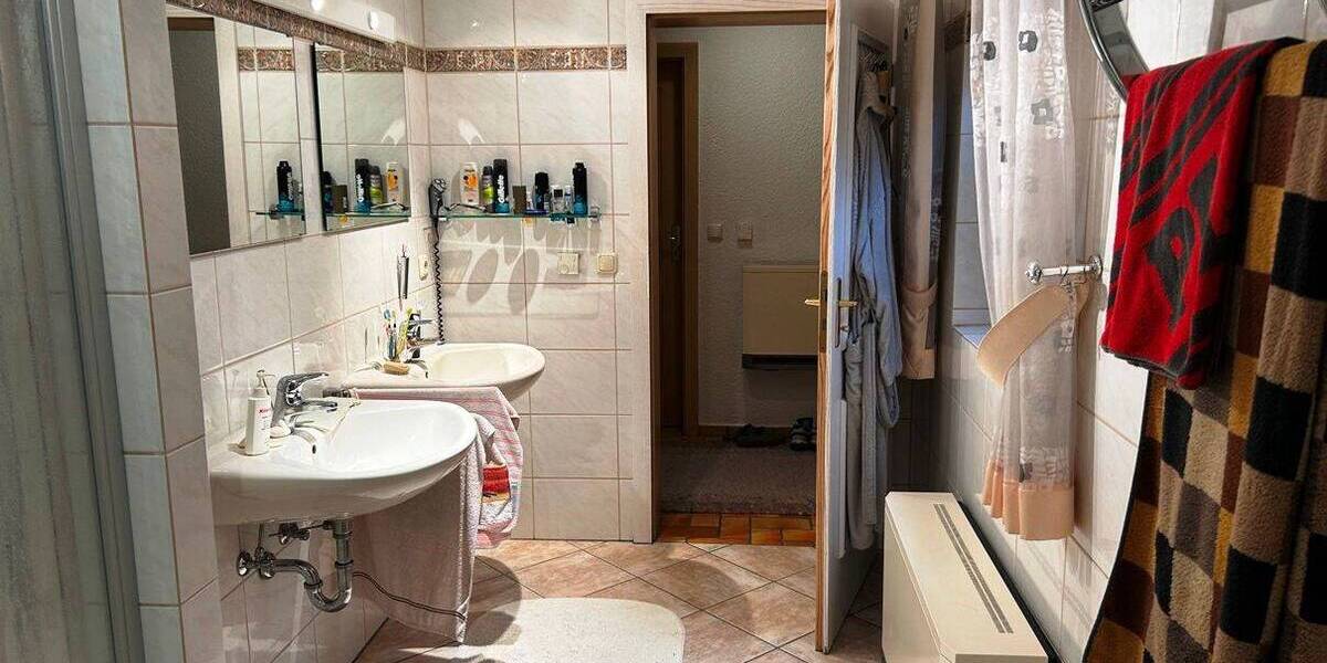 Einfamilienhaus Eisfeld Hinterrod - 4 Zimmer, 100 m&sup2;, 259.000&euro; | Angebot:25729005