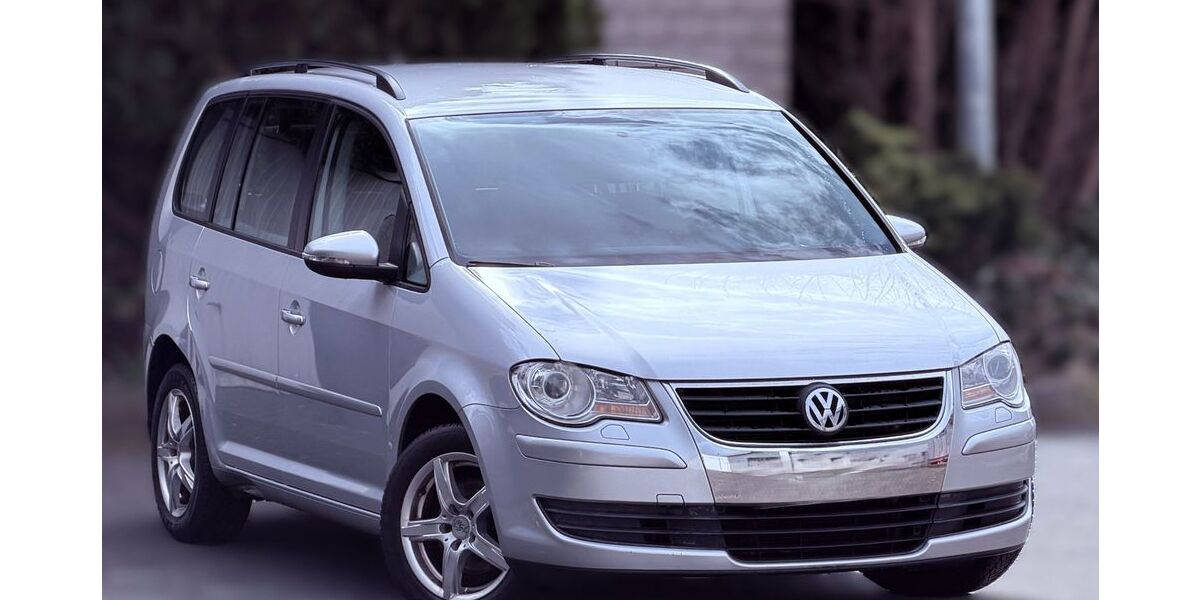 VW Touran 225.925 km 5.580 &euro; Alsdorf 52477