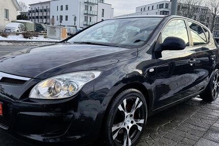 Hyundai i30 159.000 km 2.999 &euro; Paderborn 33100