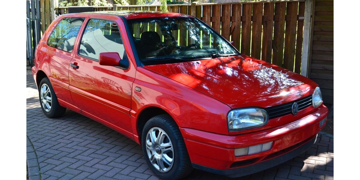 VW Golf 126.752 km 999 &euro; Calau OT Saßleben 03205