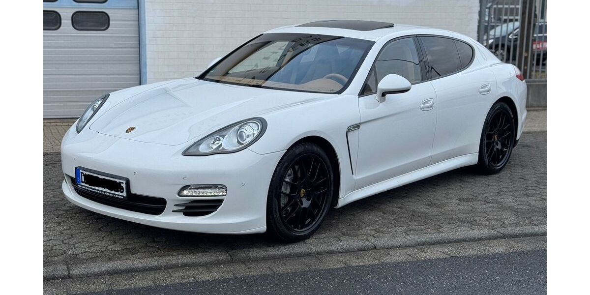 Porsche Panamera 170.000 km 23.999 &euro; Düren 52353