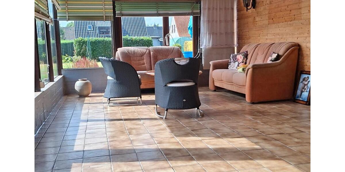 Einfamilienhaus Bremerhaven Schiffdorferdamm - 4 Zimmer, 120 m&sup2;, 190.000&euro; | Angebot:27111446