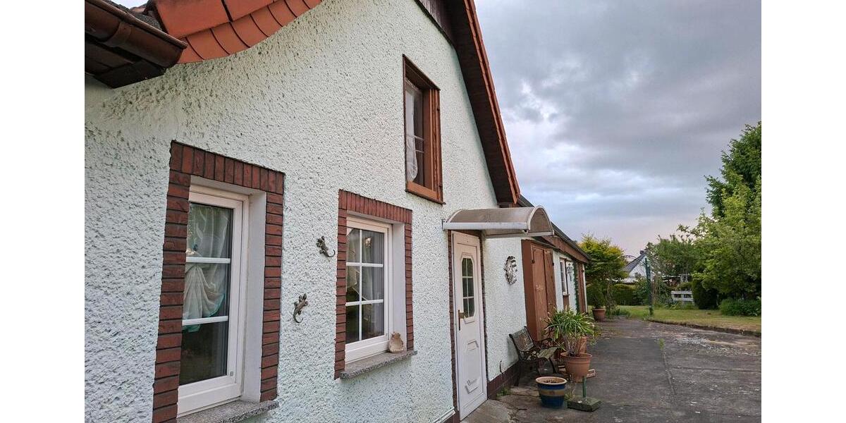 Doppelhaushälfte Leegebruch - 5 Zimmer, 100 m&sup2;, 300.000&euro; | Angebot:26074021