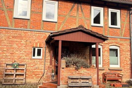 Haus Sickte - 6 Zimmer, 174 m&sup2;, 1.250&euro; | Angebot:25513038