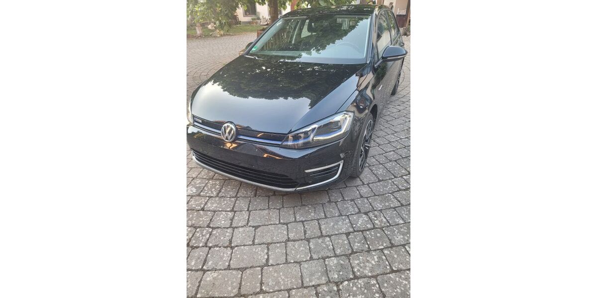 VW Golf 97.800 km 15.900 &euro; Polsingen 91805