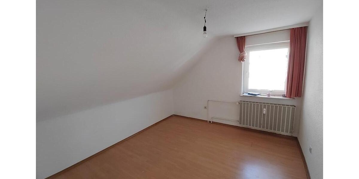 Dachgeschoßwohnung Steinau an der Straße - 3 Zimmer, 58 m&sup2;, 530&euro; | Angebot:25416542