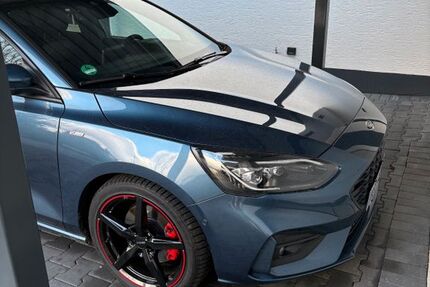 Ford Focus 50.600 km 17.250 € Rödinghausen 32289
