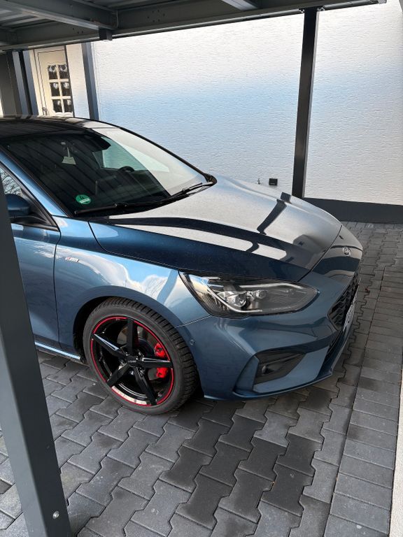 Ford Focus 50.600 km 17.250 € Rödinghausen 32289