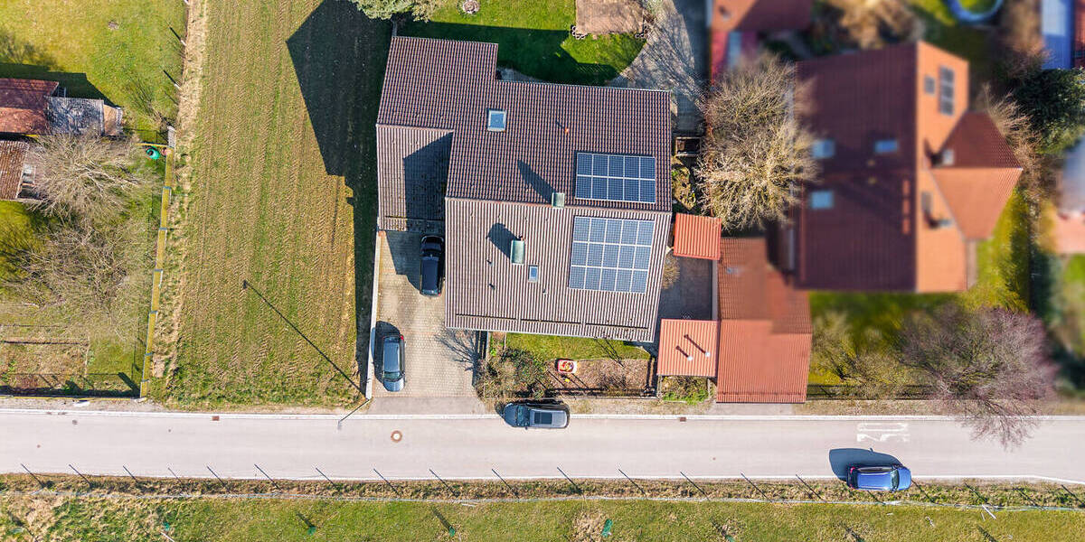 Einfamilienhaus Wiedergeltingen - 6 Zimmer, 245 m&sup2;, 715.000&euro; | Angebot:26065795