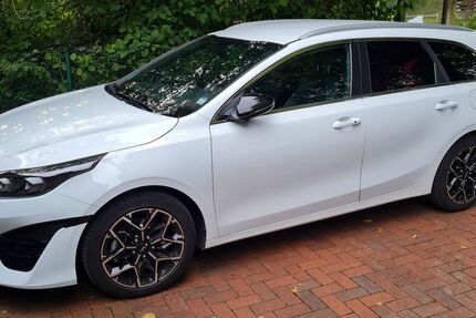 Kia ceed / Ceed 79.750 km 16.750 &euro; Cuxhaven 27476