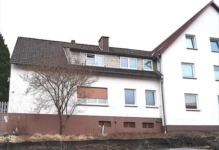Haus zum Kaufen in Barntrup 190.000 € 160 m²