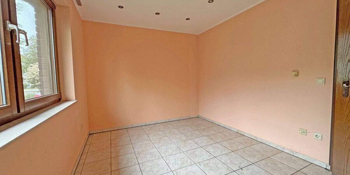 Etagenwohnung Wesel Obrighoven - 3 Zimmer, 94 m&sup2;, 265.000&euro; | Angebot:26778327