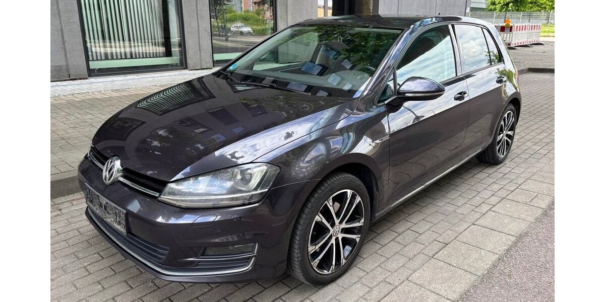 VW Golf 286.000 km 6.700 &euro; Görlitz 02826