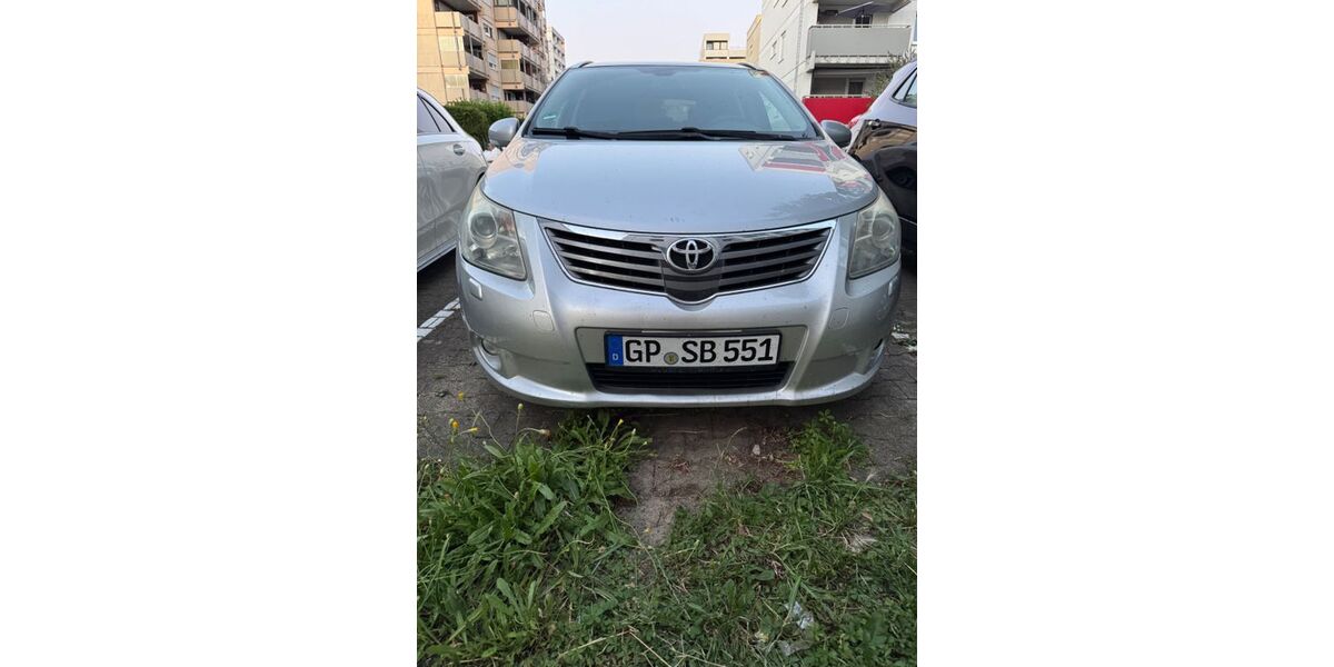 Toyota Avensis 250.000 km 6.000 &euro; Eislingen fils 73054
