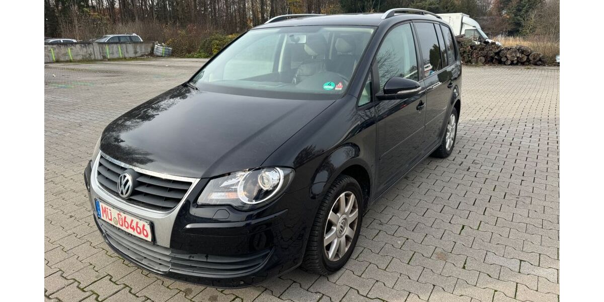 VW Touran 251.000 km 2.000 &euro; Waldkraiburg 84478