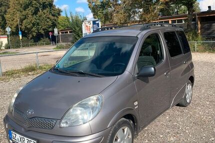 Toyota Yaris 151.000 km 5.000 € Burgau 89331
