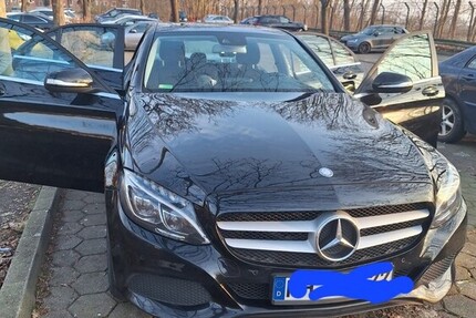 Mercedes-Benz C 220 278.000 km 15.200 € Hamburg 20038
