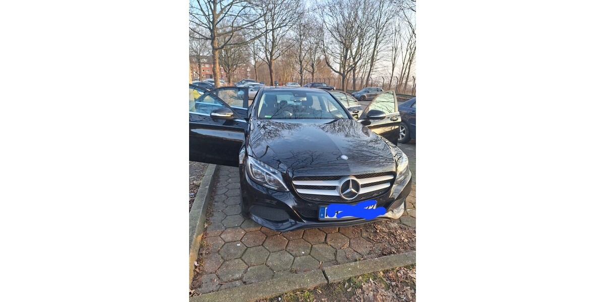 Mercedes-Benz C 220 278.000 km 15.200 &euro; Hamburg 20038