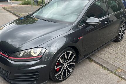 VW Golf 150.000 km 13.980 &euro; Duisburg 47226