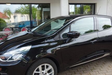 Renault Clio 55.390 km 10.990 &euro; Dresden 01217